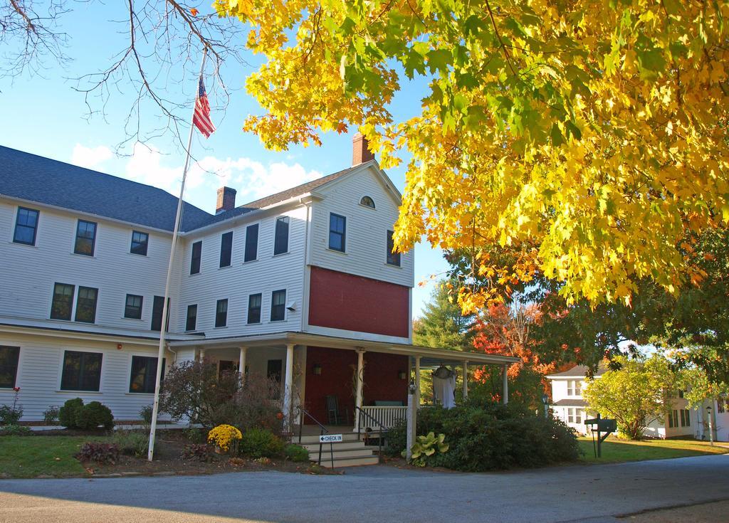 Woodbound Inn Rindge Exterior foto